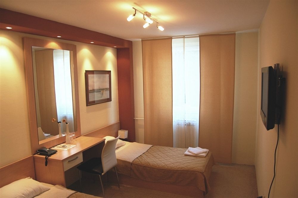 Hotel Tiski Cvet Novi Becej Luaran gambar